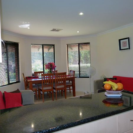 Seatrees Accommodation Yanchep Exterior photo