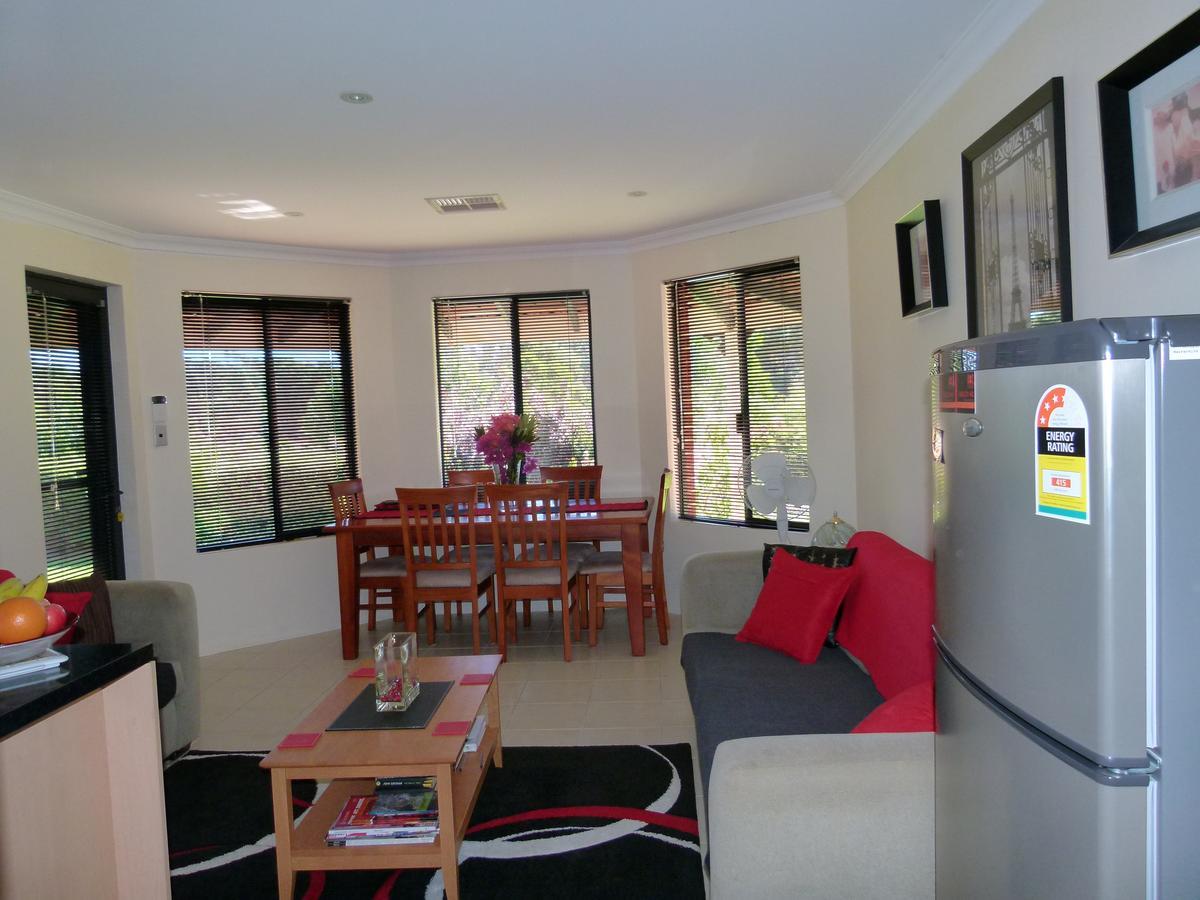Seatrees Accommodation Yanchep Exterior photo